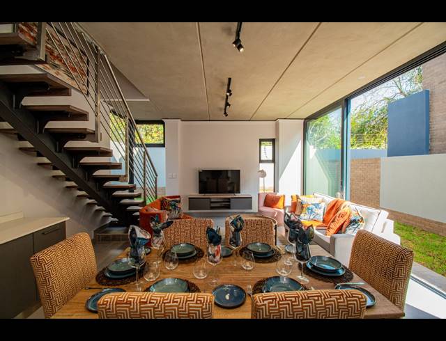 3 BEDROOM TOWNHOUSE FOR SALE IN MENLO PARK